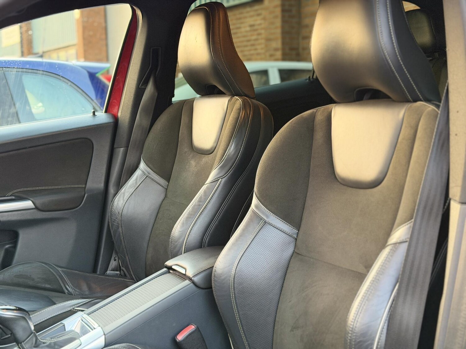 Used Volvo XC60 2015 for sale - 76606438: Photo 29