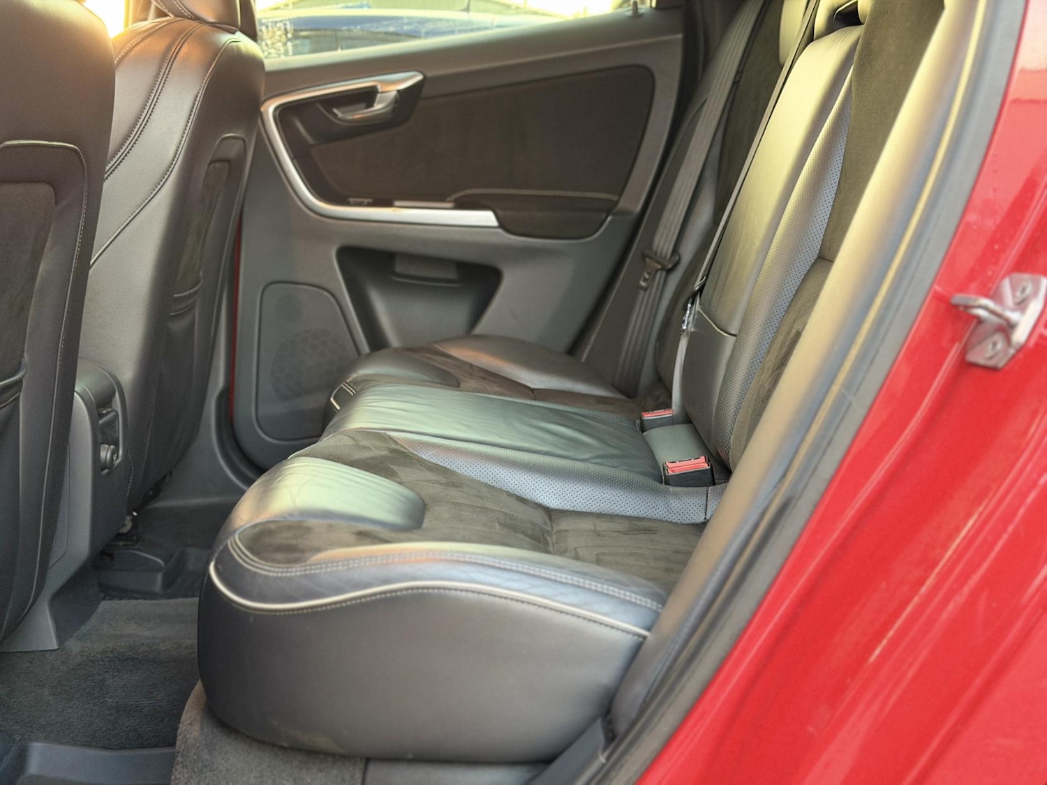 Used Volvo XC60 2015 for sale - 76606438: Photo 39