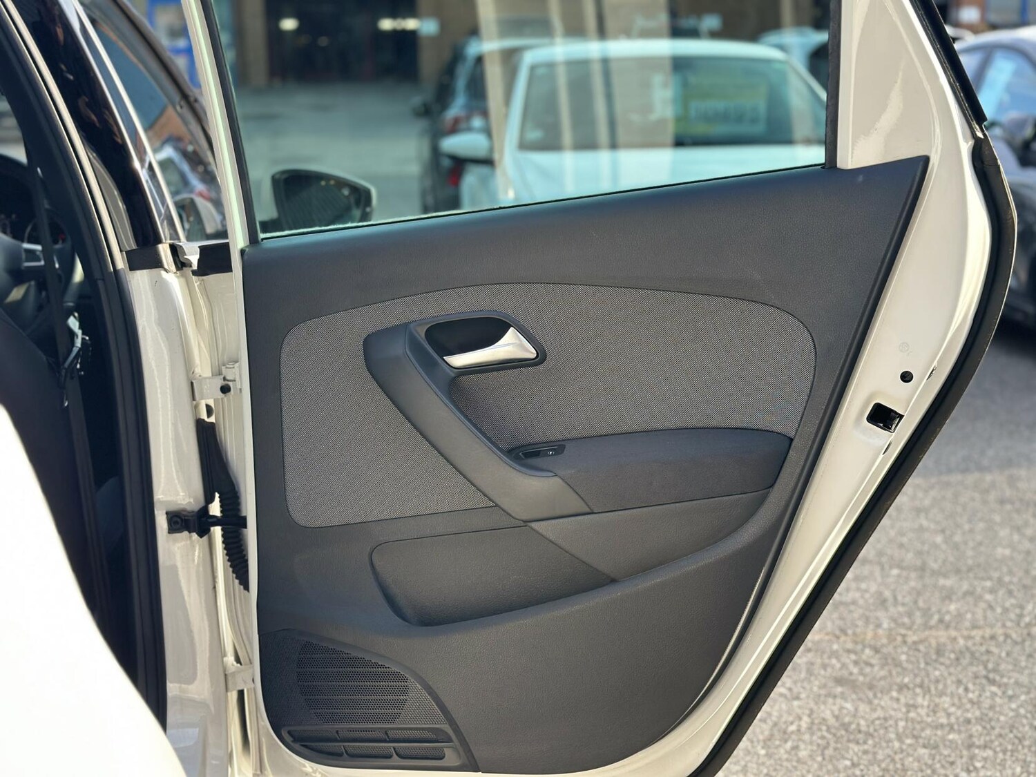 Used Volkswagen Polo 2013 for sale - 76222979: Photo 27