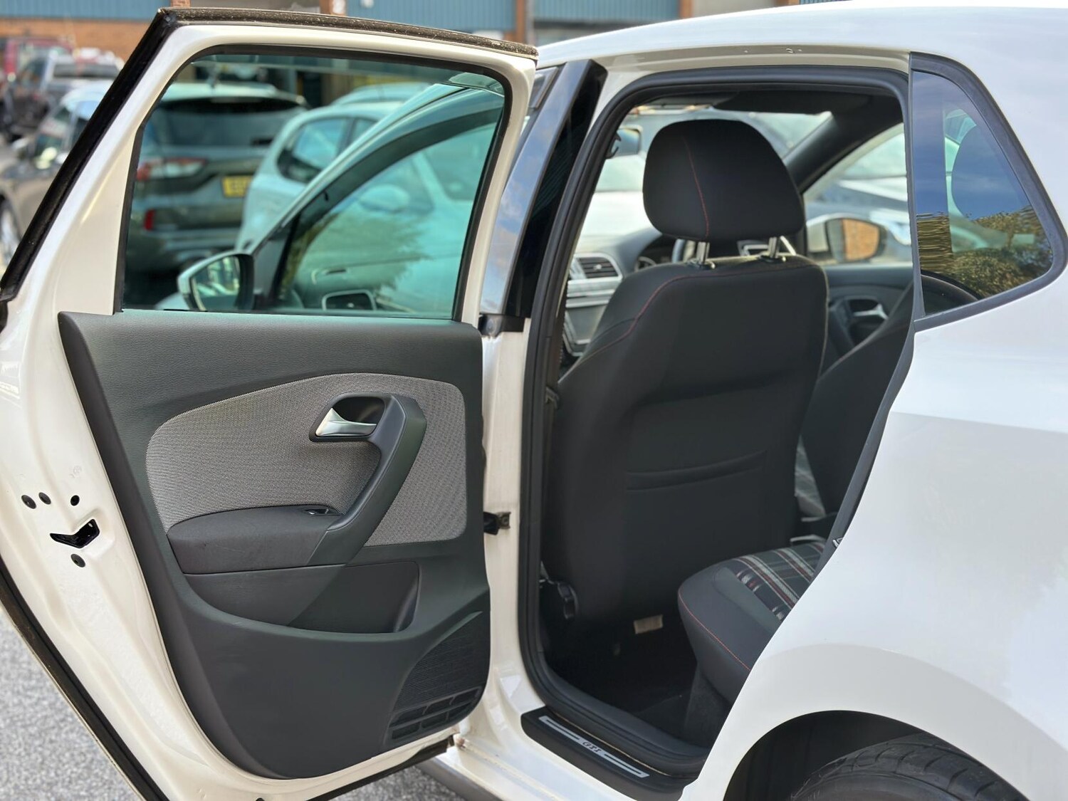 Used Volkswagen Polo 2013 for sale - 76222979: Photo 30