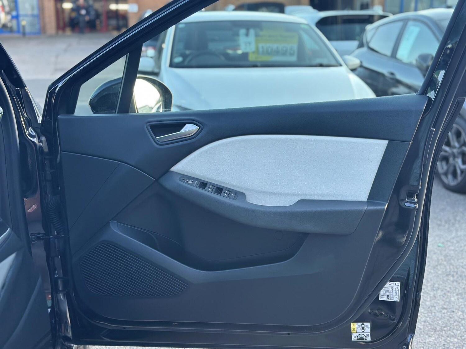 Used Renault Clio 2022 for sale - 77525276: Photo 16