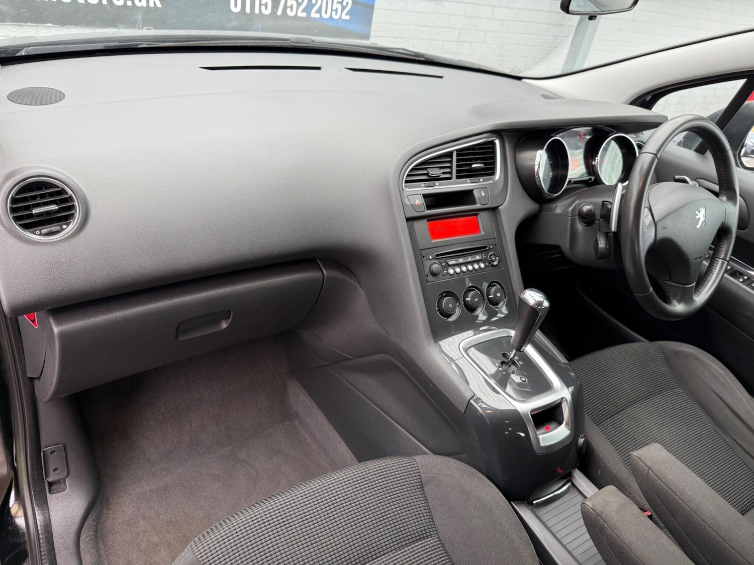 Used Peugeot 5008 2012 for sale - 76317760: Photo 2