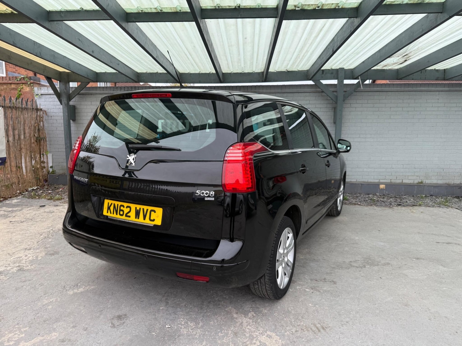 Used Peugeot 5008 2012 for sale - 76317760: Photo 4