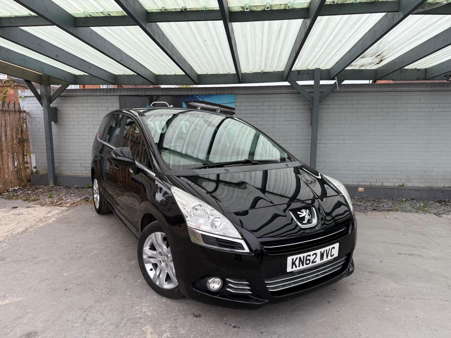 Used Peugeot 5008 2012 for sale - 76317760: Photo 5