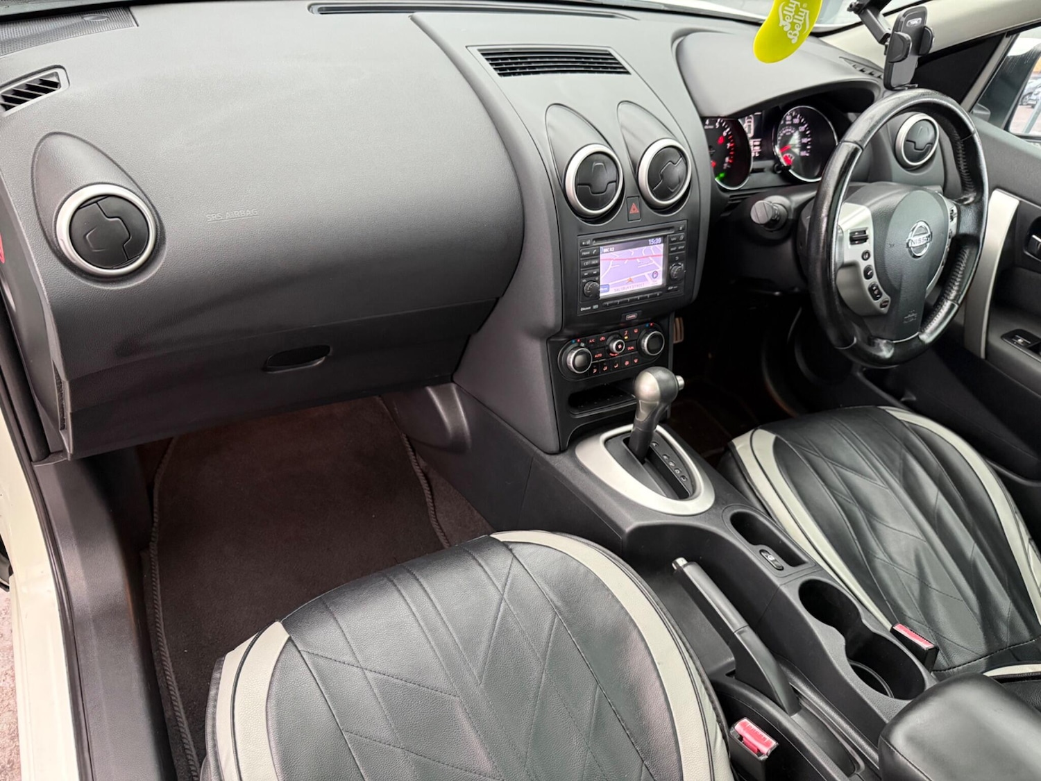 Used Nissan Qashqai 2012 for sale - 76561011: Photo 2