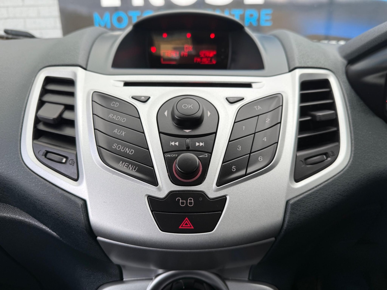 Used Ford Fiesta 2012 for sale - 76399005: Photo 31