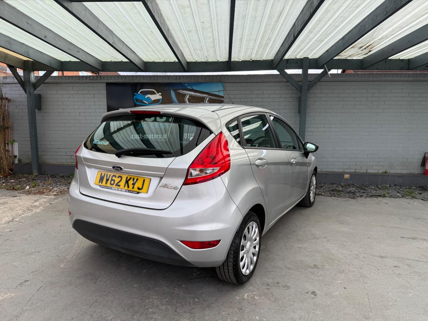 Used Ford Fiesta 2012 for sale - 76399005: Photo 4