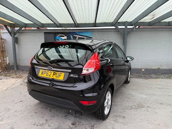 Used Ford Fiesta 2013 for sale - 76307304: Photo
