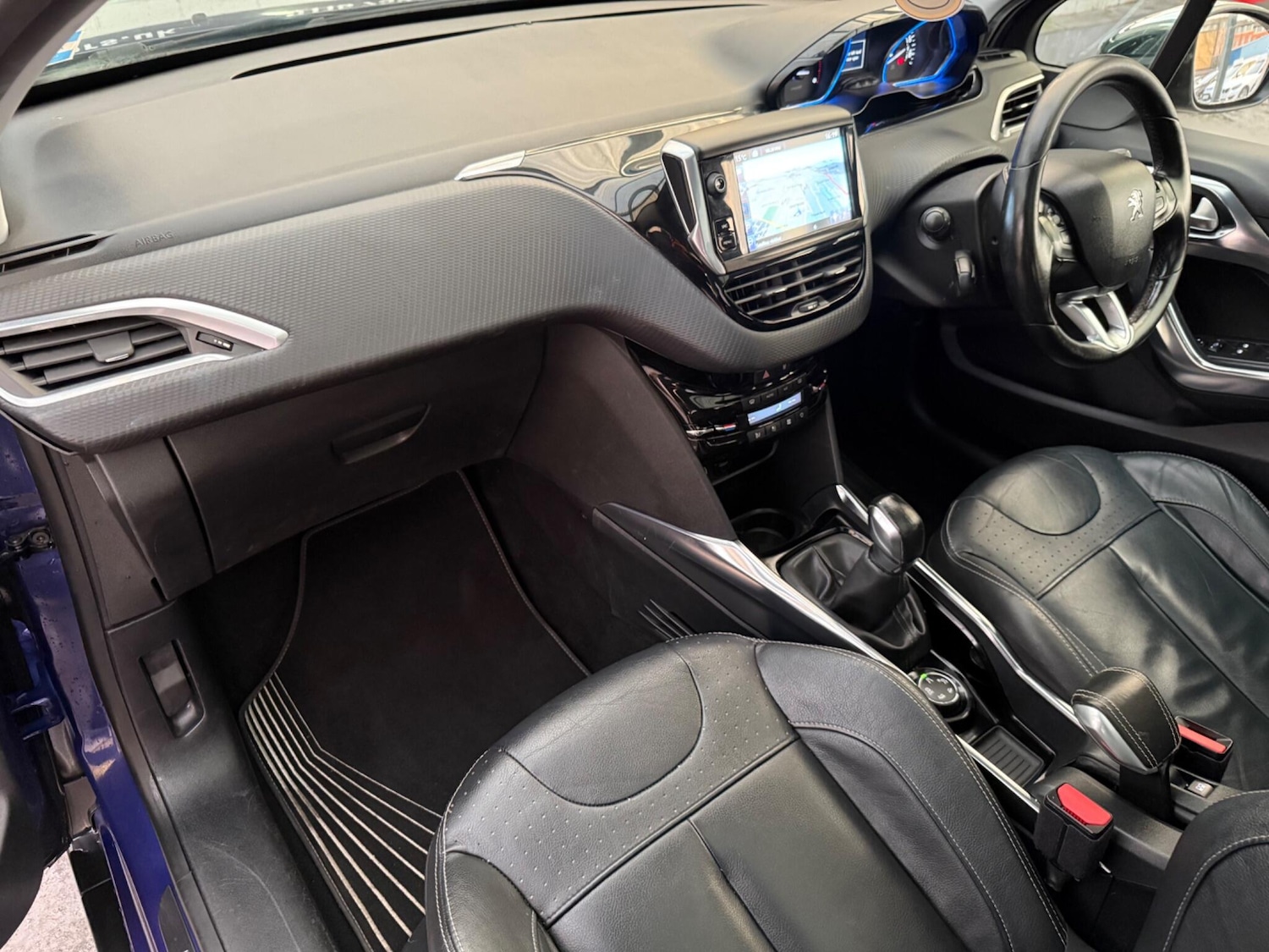 Used Peugeot 2008 2015 for sale - 76521942: Photo 2