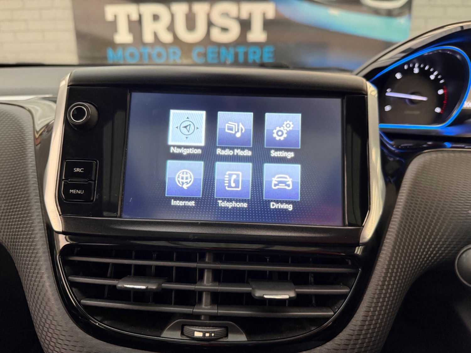 Used Peugeot 2008 2015 for sale - 76521942: Photo 30