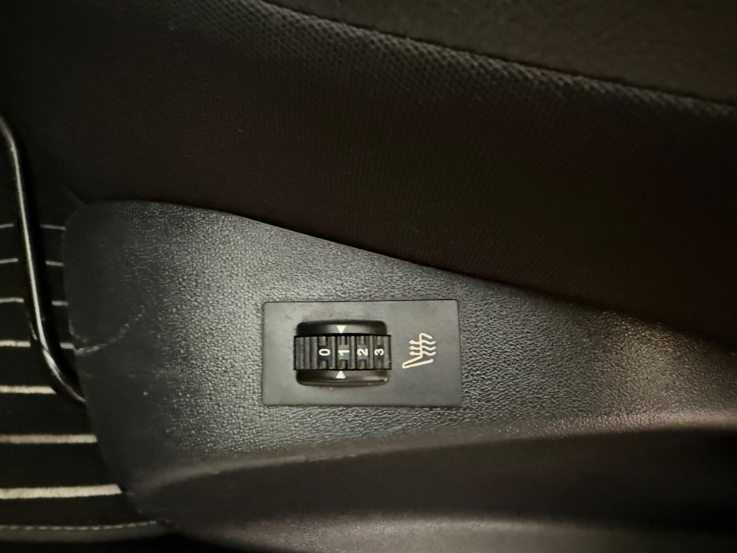 Used Peugeot 2008 2015 for sale - 76521942: Photo 35