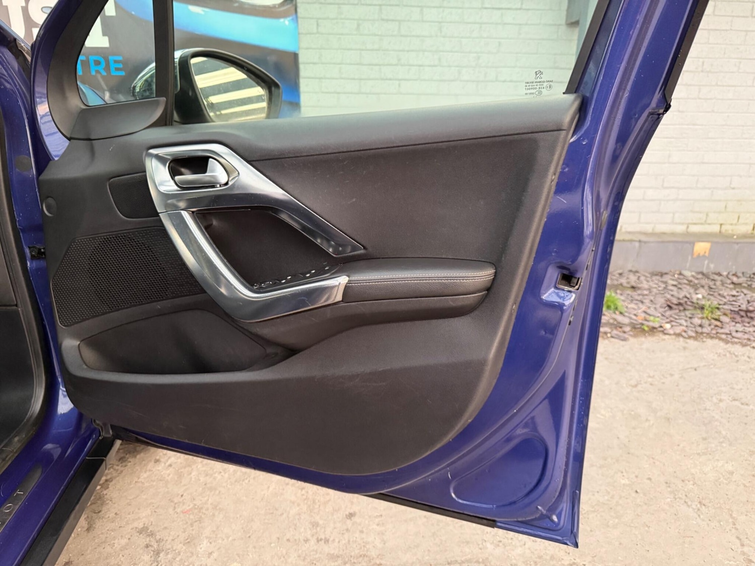 Used Peugeot 2008 2015 for sale - 76521942: Photo 37