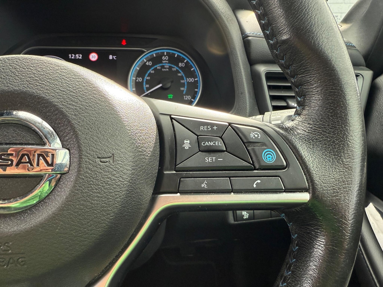 Used Nissan Leaf 2018 for sale - 76371436: Photo 28