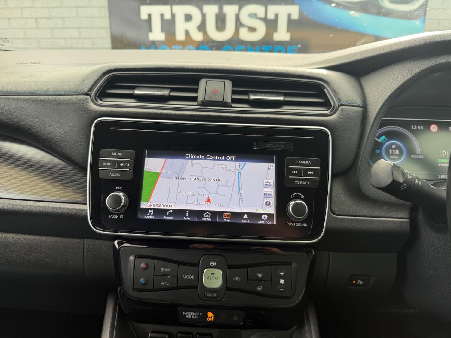 Used Nissan Leaf 2018 for sale - 76371436: Photo 31
