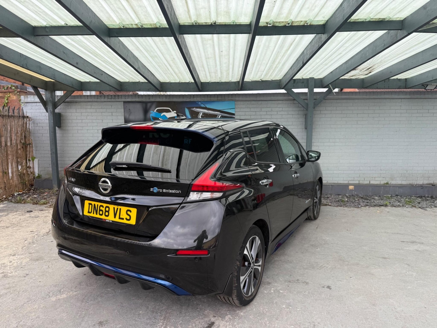 Used Nissan Leaf 2018 for sale - 76371436: Photo 4