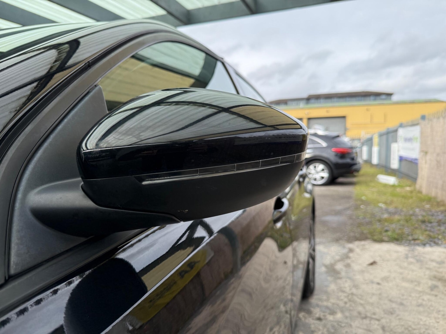 Used Peugeot 308 2015 for sale - 76432737: Photo 13