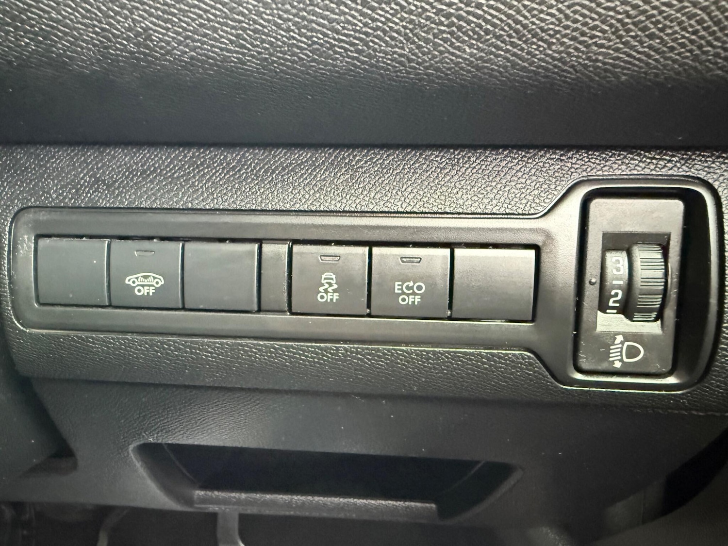 Used Peugeot 308 2015 for sale - 76432737: Photo 34