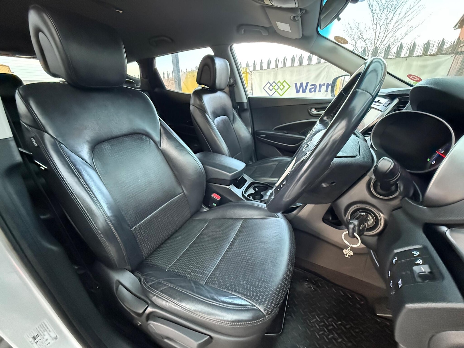 Used Hyundai Santa Fe 2013 for sale - 76572448: Photo 19