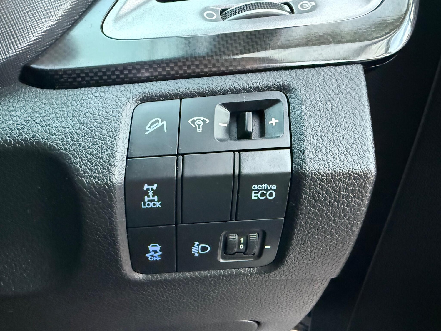 Used Hyundai Santa Fe 2013 for sale - 76572448: Photo 36