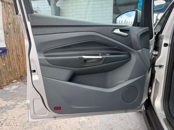 Used Ford Grand C-Max 2013 for sale - 76307838: Photo 41
