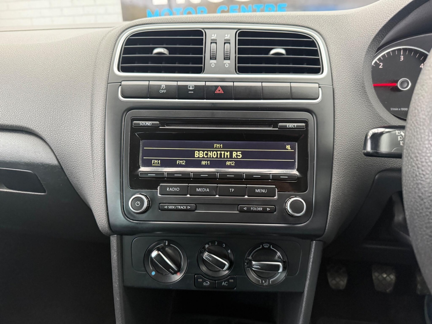 Used Volkswagen Polo 2012 for sale - 76597200: Photo 29