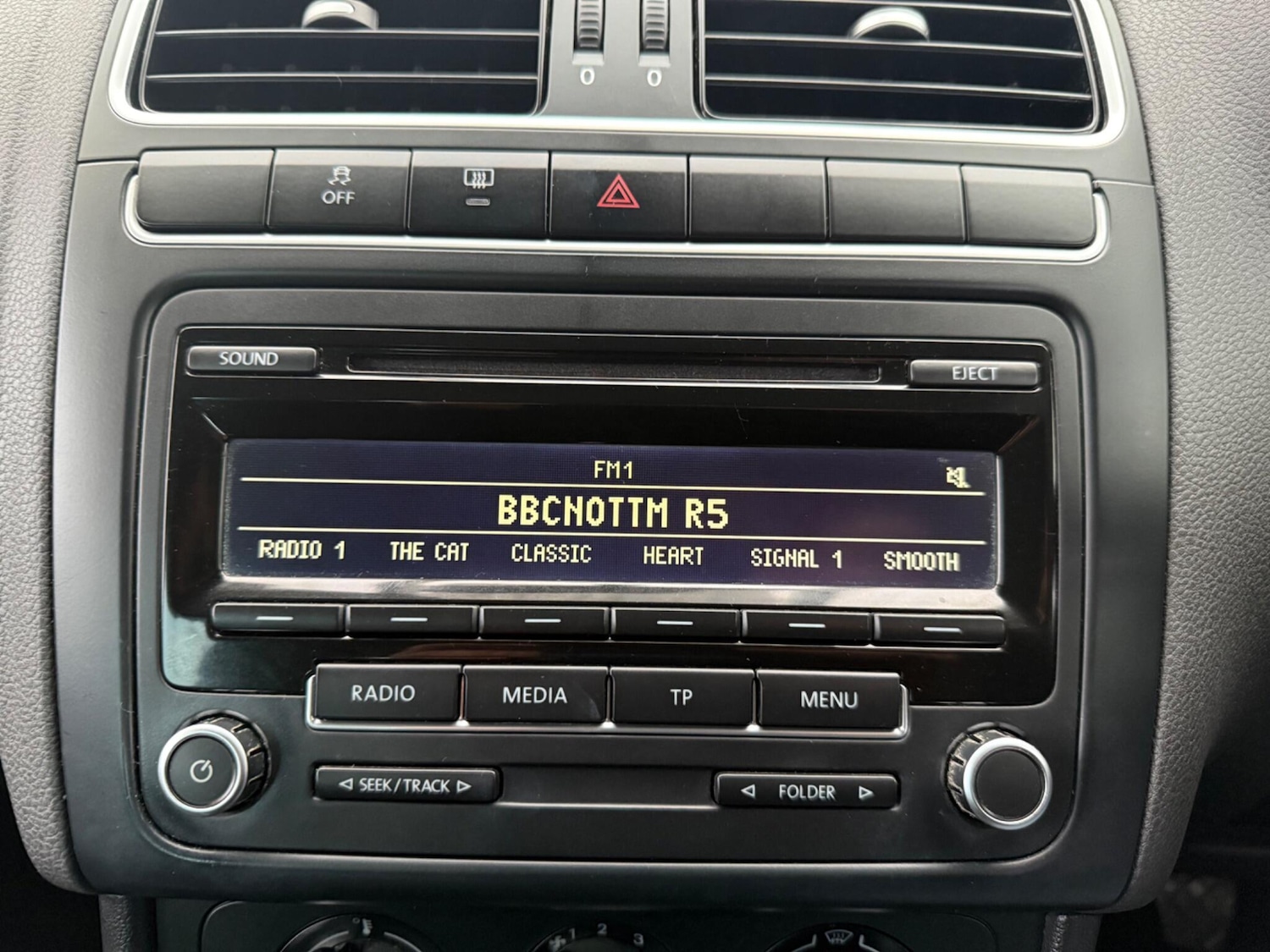 Used Volkswagen Polo 2012 for sale - 76597200: Photo 30