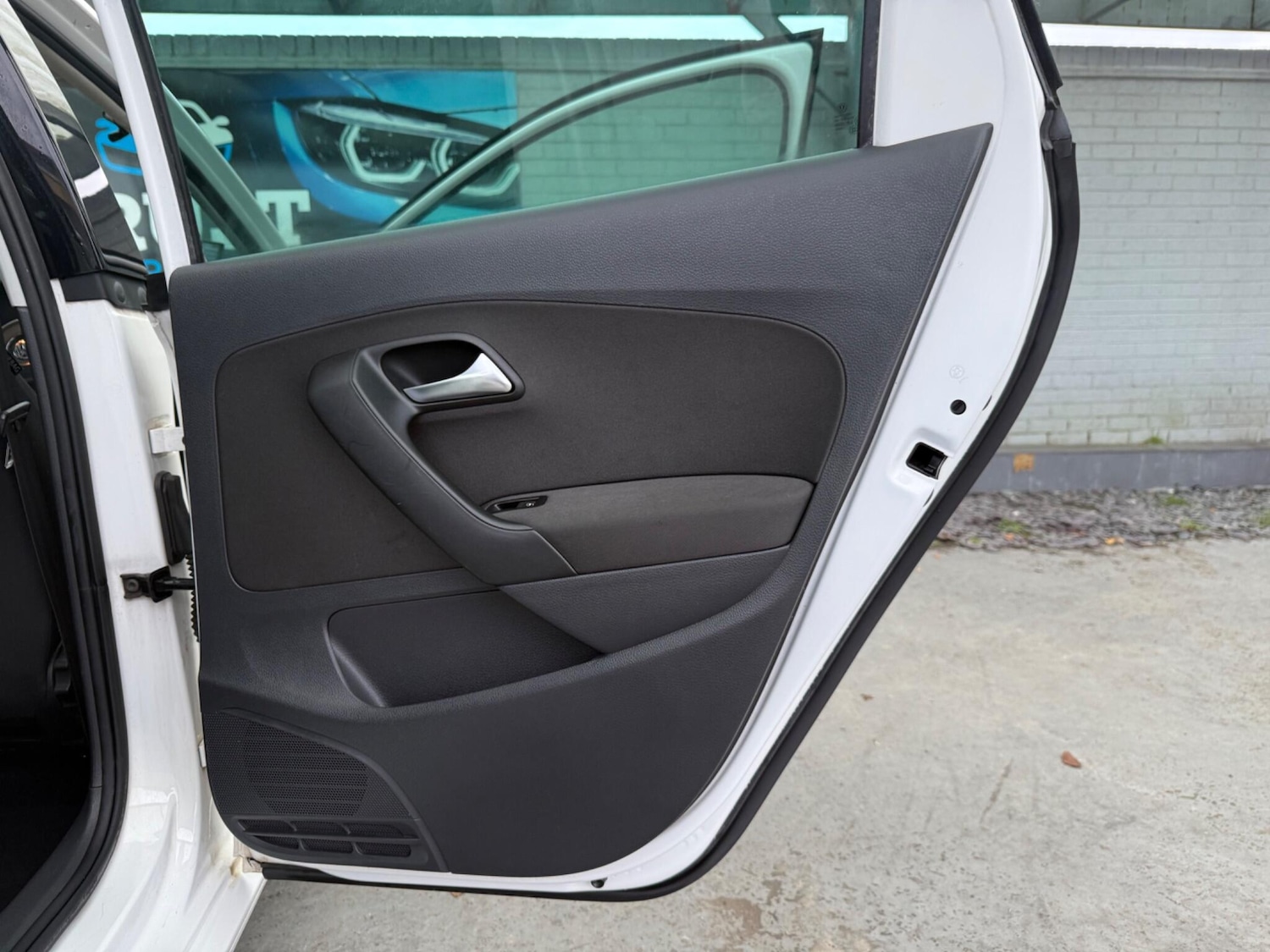 Used Volkswagen Polo 2012 for sale - 76597200: Photo 37