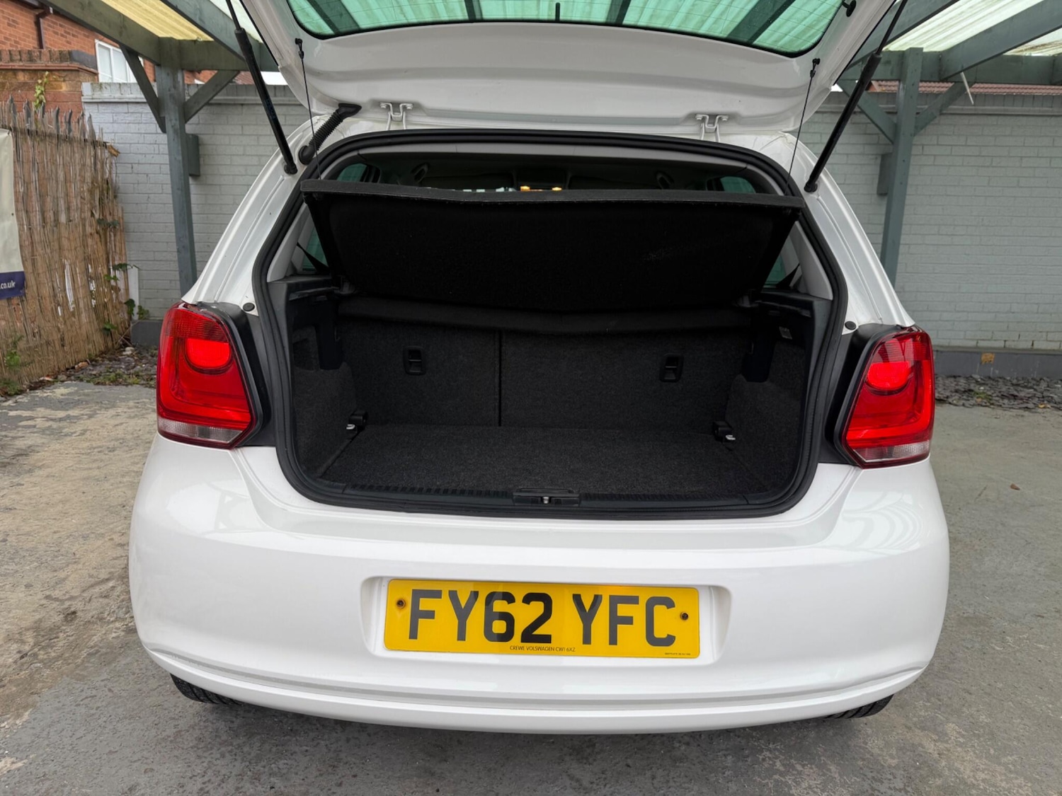 Used Volkswagen Polo 2012 for sale - 76597200: Photo 38