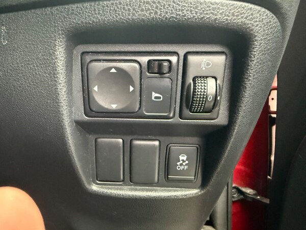 Used Nissan Juke 2014 for sale - 76307622: Photo 32