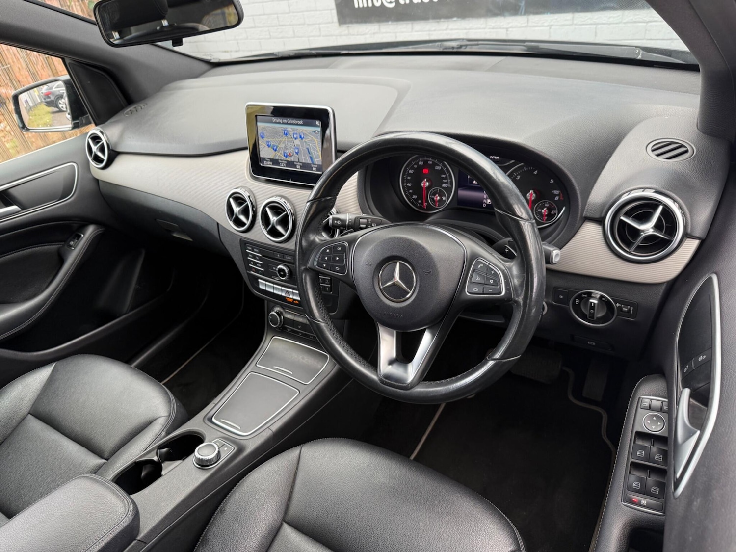 Used Mercedes-Benz B Class 2015 for sale - 76326111: Photo 19