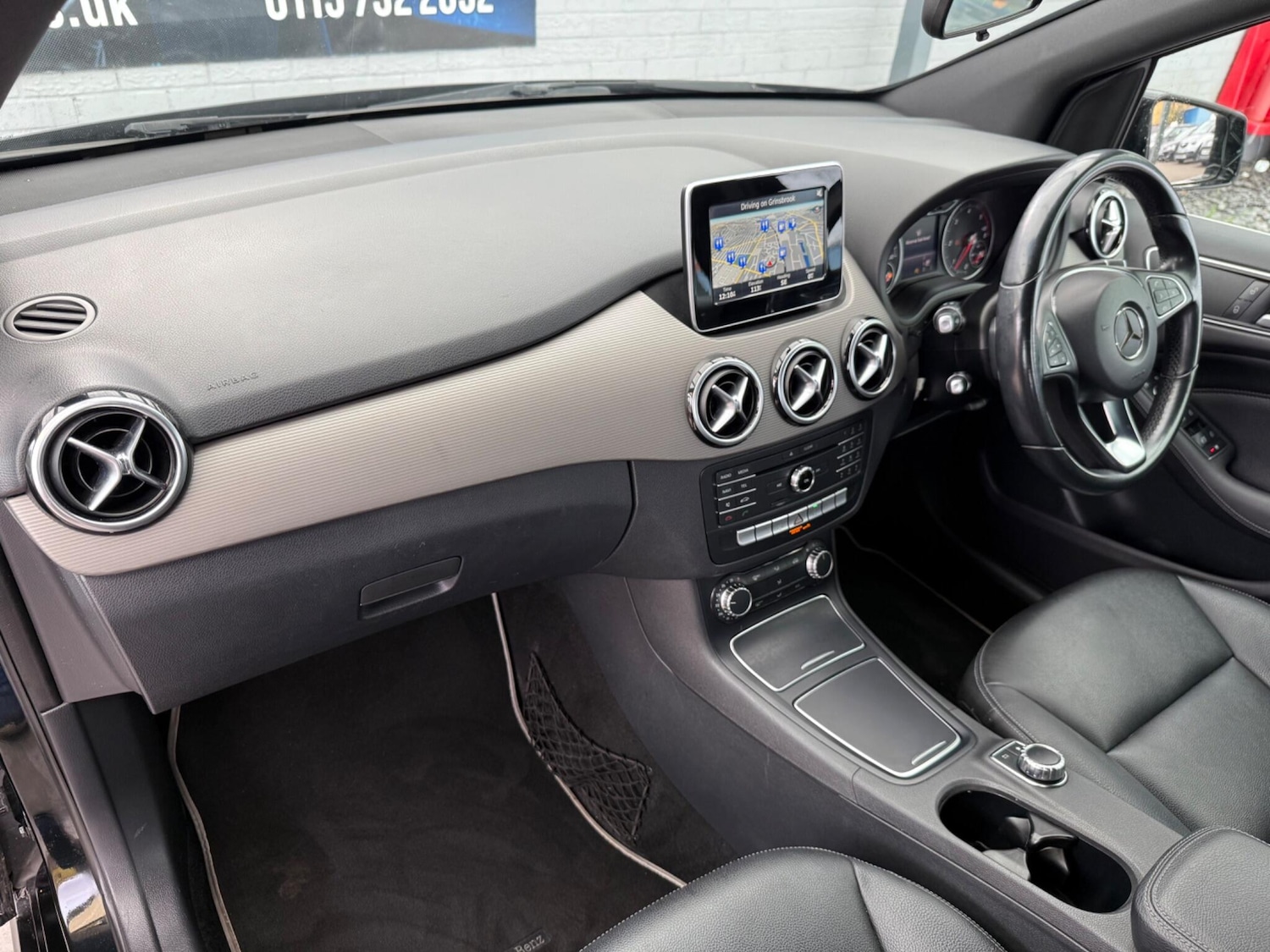 Used Mercedes-Benz B Class 2015 for sale - 76326111: Photo 2