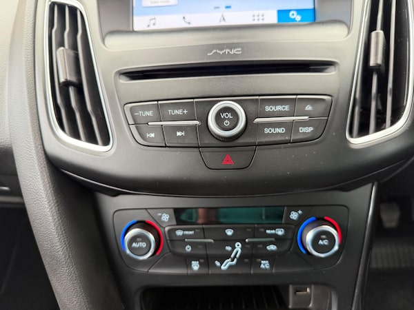 Used Ford Focus 2017 for sale - 76306873: Photo 38