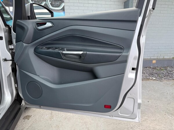 Used Ford C-Max 2013 for sale - 76306342: Photo 38