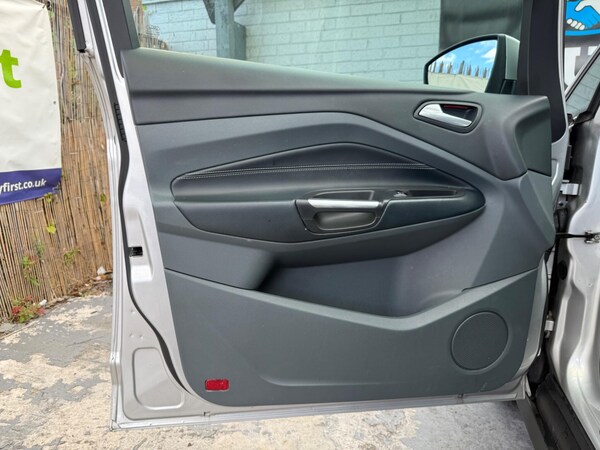 Used Ford C-Max 2013 for sale - 76306342: Photo 42