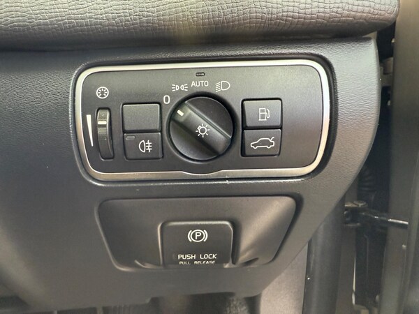 Used Volvo XC60 2014 for sale - 76306213: Photo 37
