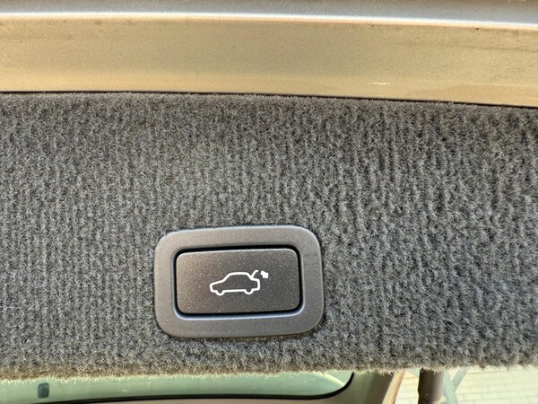 Used Volvo XC60 2014 for sale - 76306213: Photo 41
