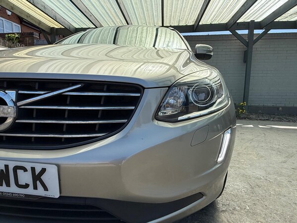 Used Volvo XC60 2014 for sale - 76306213: Photo 9