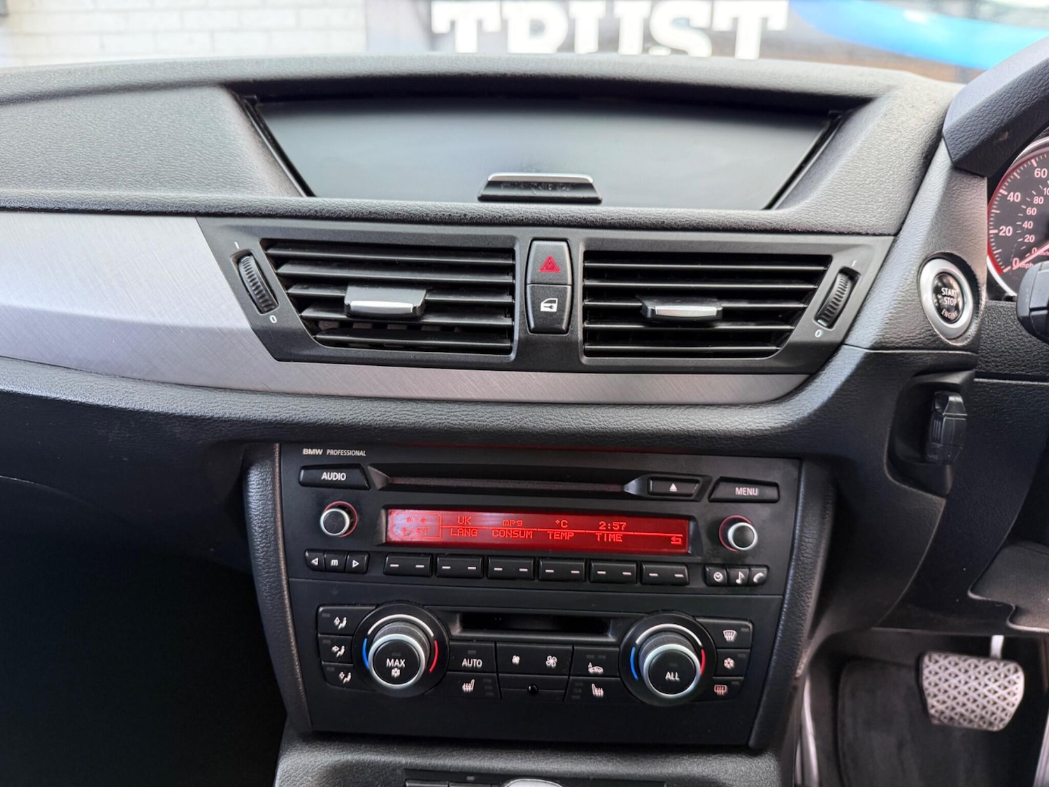 Used BMW X1 2011 for sale - 76572776: Photo 29