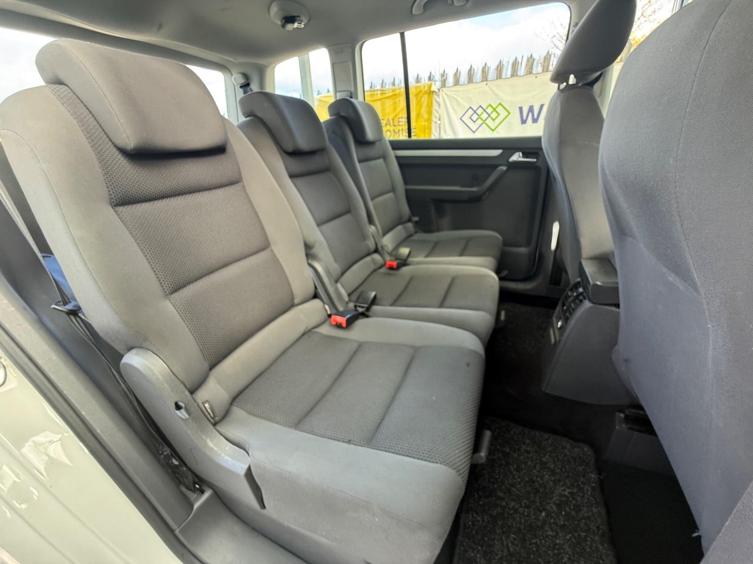 Used Volkswagen Touran 2013 for sale - 76378091: Photo 21