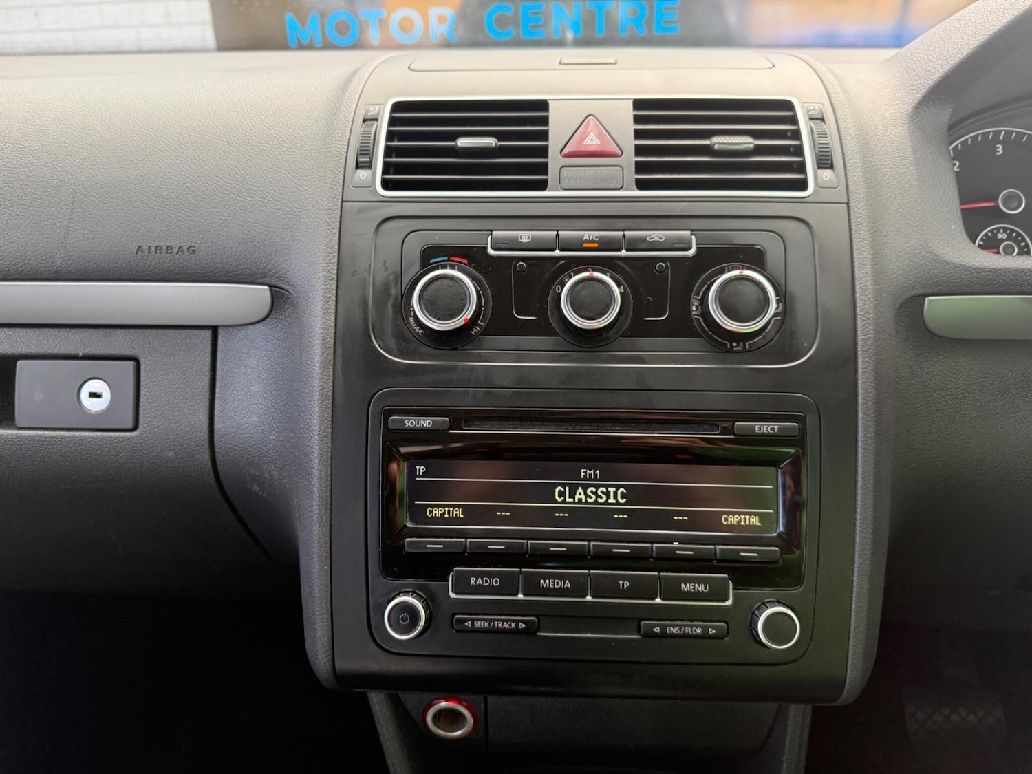 Used Volkswagen Touran 2013 for sale - 76378091: Photo 31