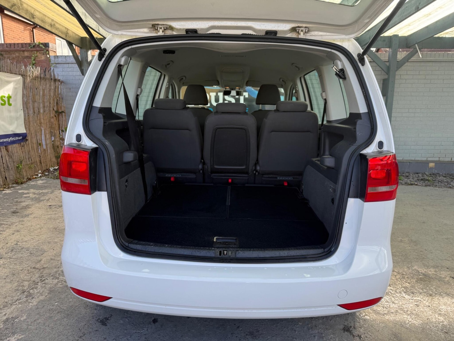 Used Volkswagen Touran 2013 for sale - 76378091: Photo 37