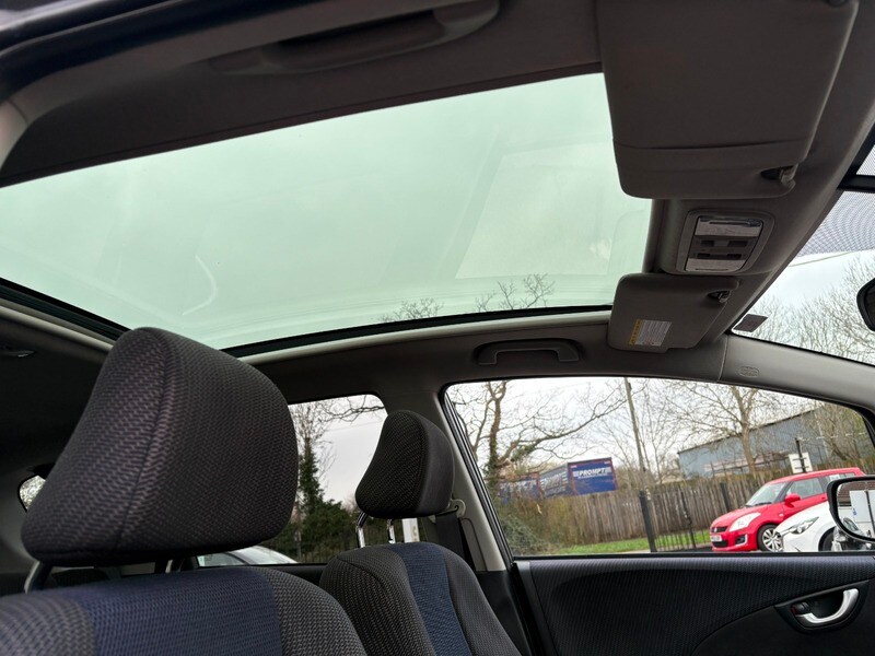 Used Honda Jazz 2014 for sale - 77735282: Photo 10