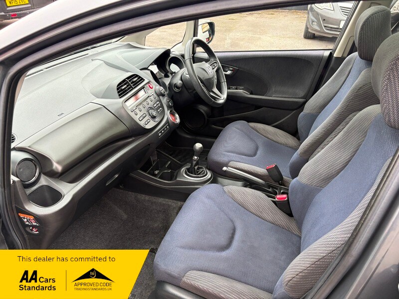 Used Honda Jazz 2014 for sale - 77735282: Photo 15