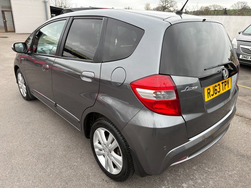 Used Honda Jazz 2014 for sale - 77735282: Photo 5