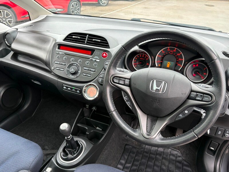 Used Honda Jazz 2014 for sale - 77735282: Photo 9