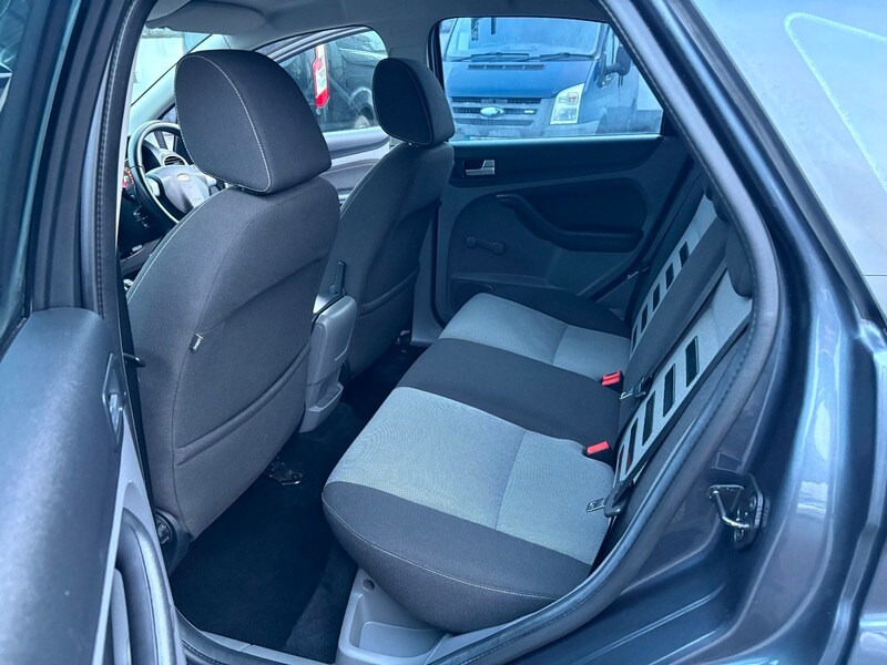 Used Ford Focus 2009 for sale - 77342358: Photo 13