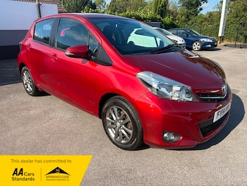 Used Toyota Yaris 2014 for sale - 79210651: Photo