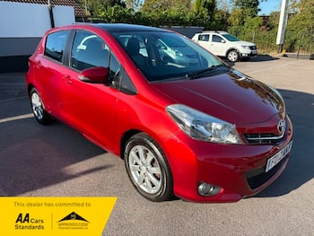 Used Toyota Yaris 2012 for sale - 79749882: Photo