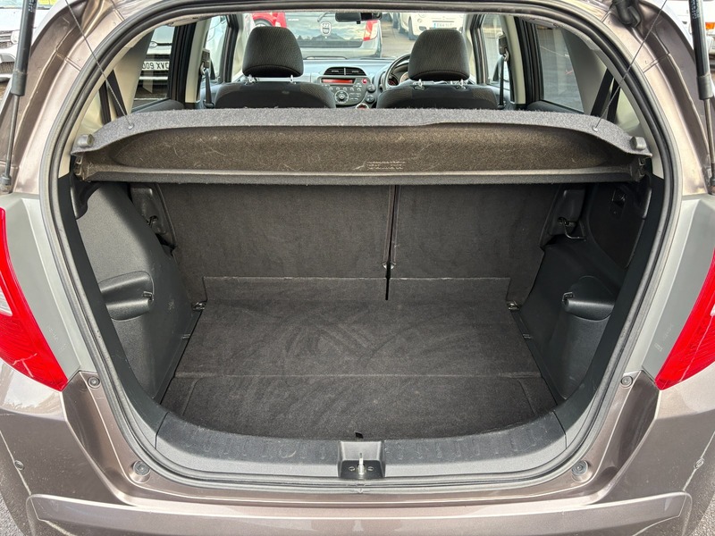 Used Honda Jazz 2011 for sale - 76482667: Photo 12