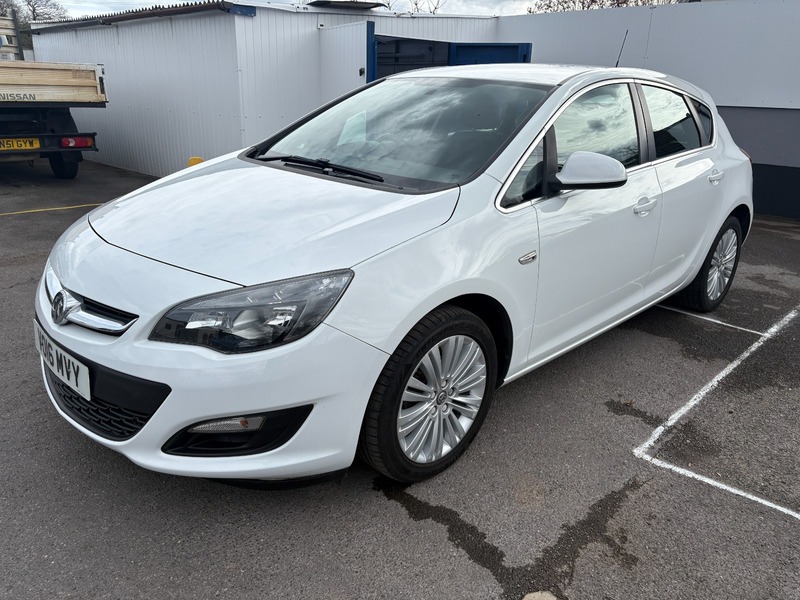 Used Vauxhall Astra 2016 for sale - 78031282: Photo 2